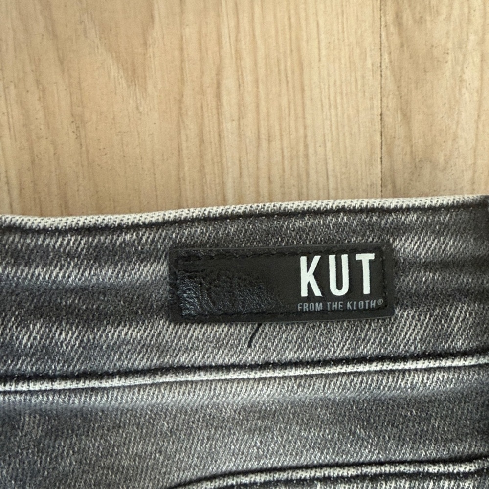 Kut from the Kloth Women's Connie Fab Ab Ankle Skinny Jeans in Black Wash - Picture 4 of 6